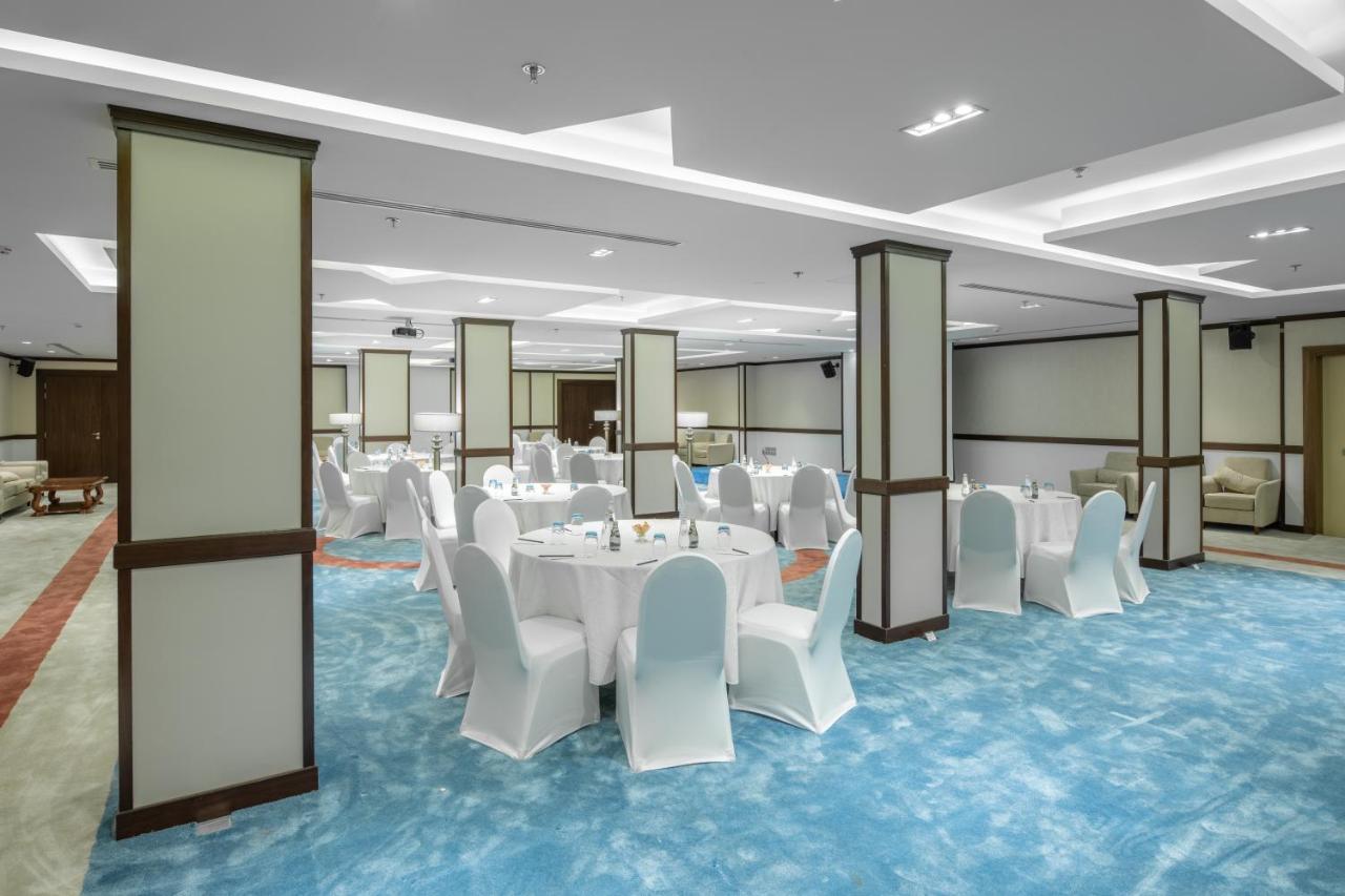 Radisson Blu Hotel, Buraidah Luaran gambar